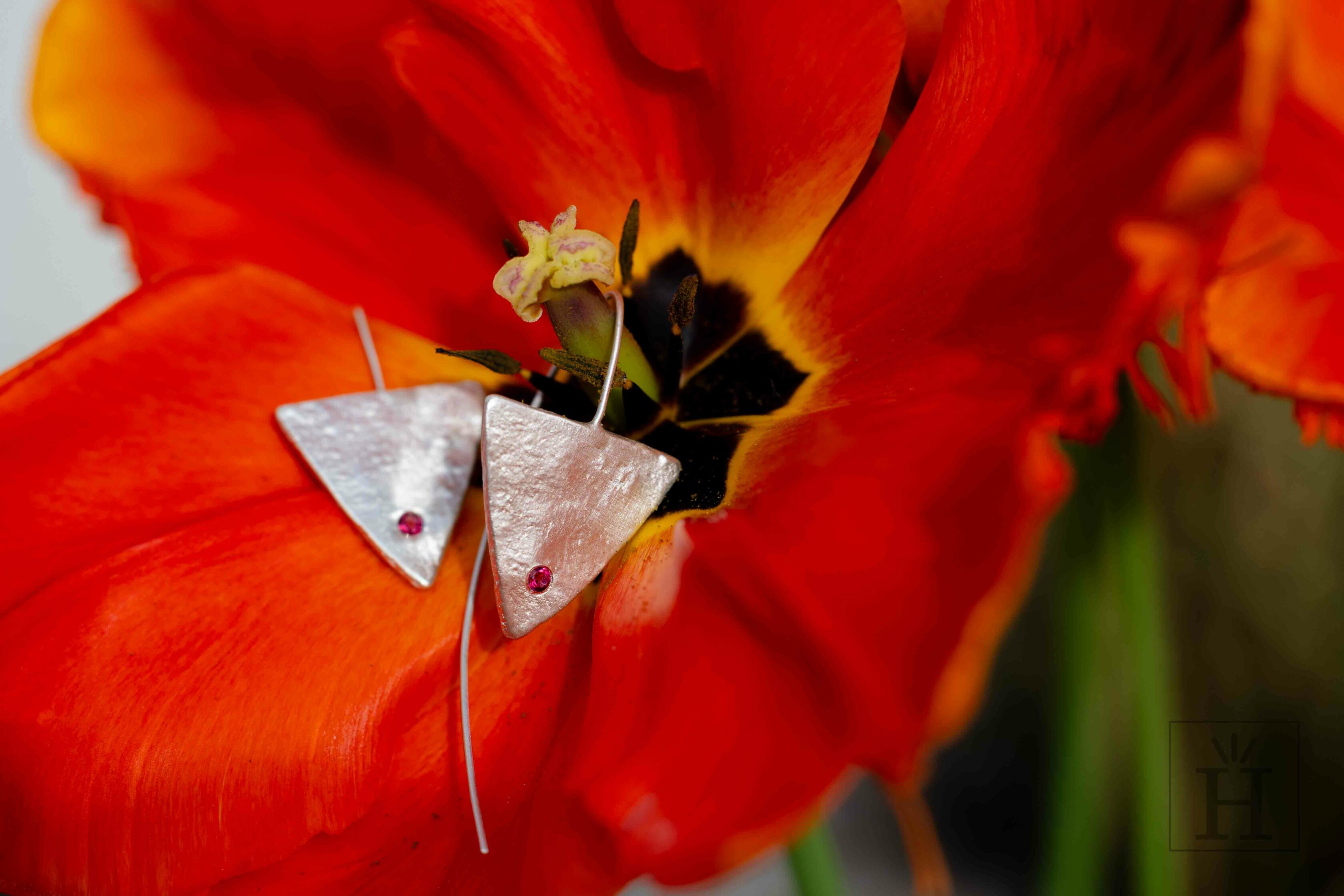 Helovve unikatowe kolczyki srebrne naczosy tulipany topaz różowy